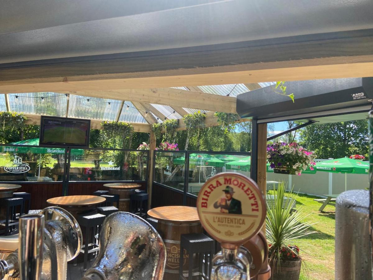 Dromod The Copper Still Bar Restaurant & Boutique Rooms מראה חיצוני תמונה