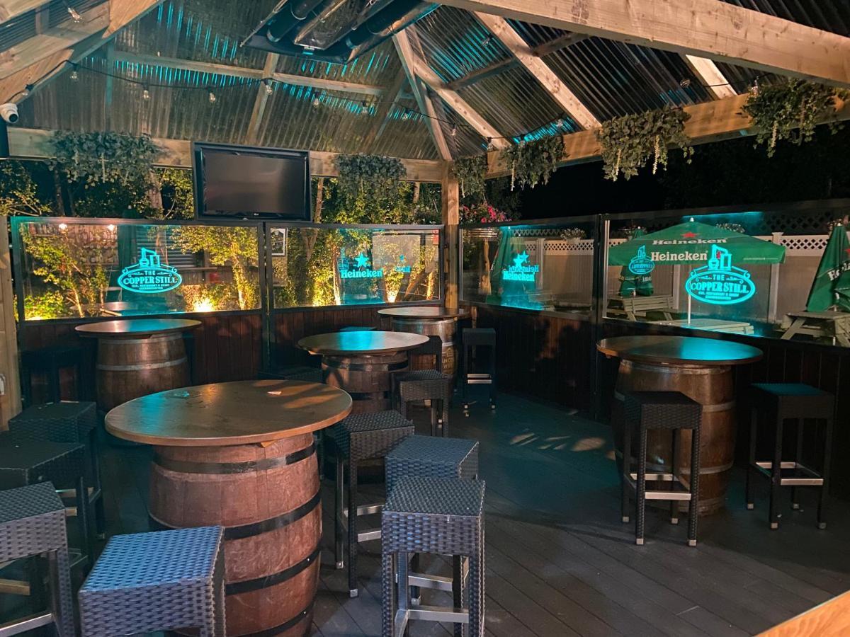 Dromod The Copper Still Bar Restaurant & Boutique Rooms מראה חיצוני תמונה