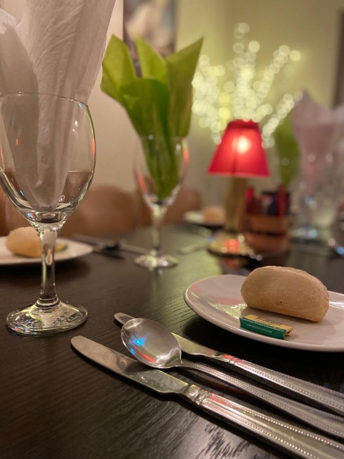 Dromod The Copper Still Bar Restaurant & Boutique Rooms מראה חיצוני תמונה
