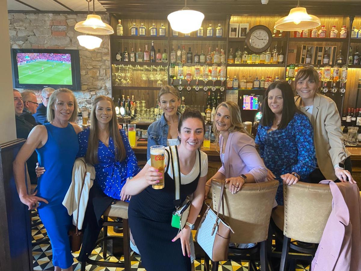 Dromod The Copper Still Bar Restaurant & Boutique Rooms מראה חיצוני תמונה